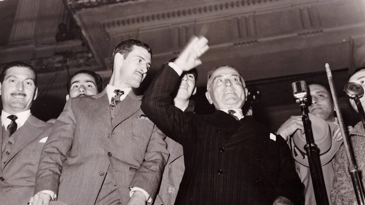 Há 80 anos, o fim da guerra e da ditadura do Estado Novo